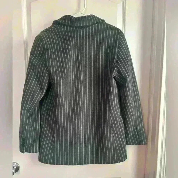 NWT Universal Threads Gray & White Pinstriped Blazer Size Small - Picture 4 of 6